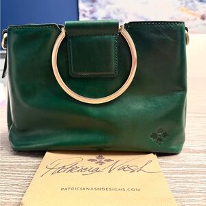 Patricia Nash Green leather convertible metal handle and crossbody bag. NWT